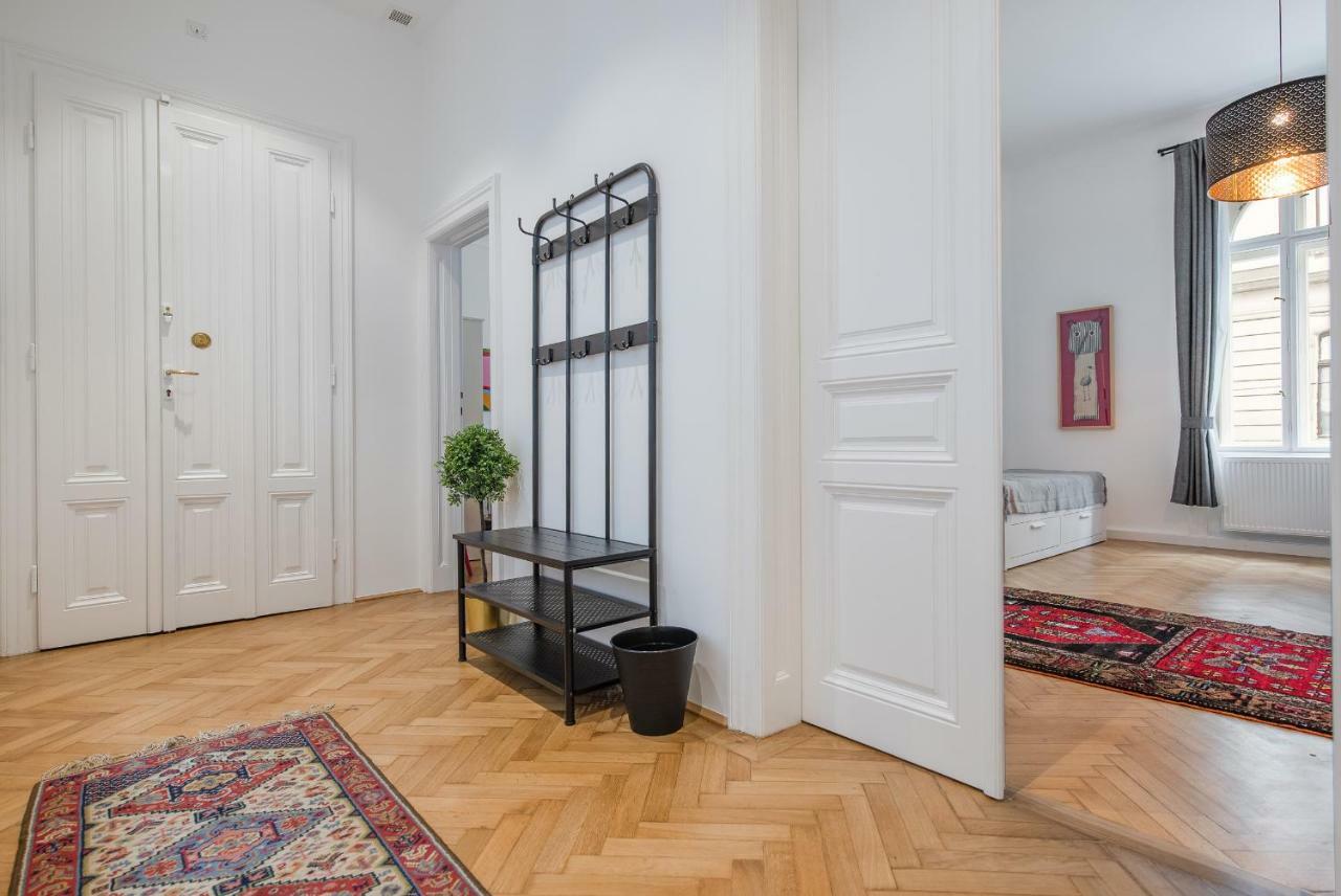 Grand Soho II Apartment Viena Exterior foto